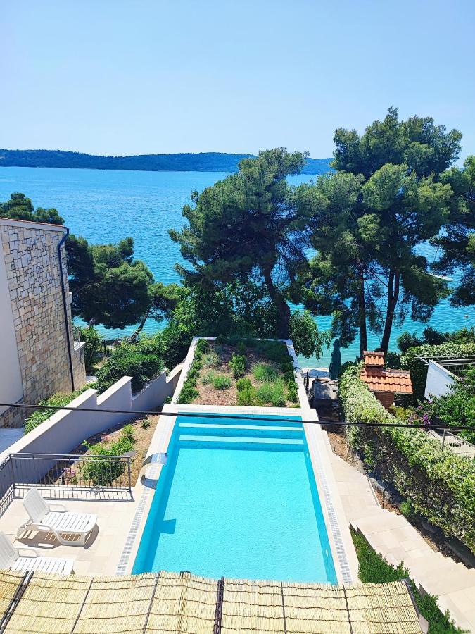 Villa Penava, Private Beach, Pool And 7Min To Trogir Extérieur photo