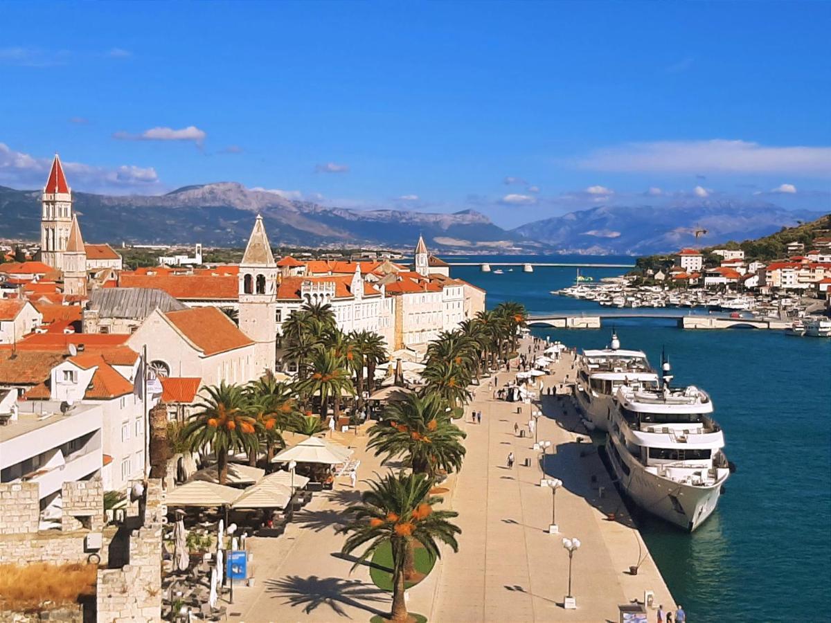 Villa Penava, Private Beach, Pool And 7Min To Trogir Extérieur photo