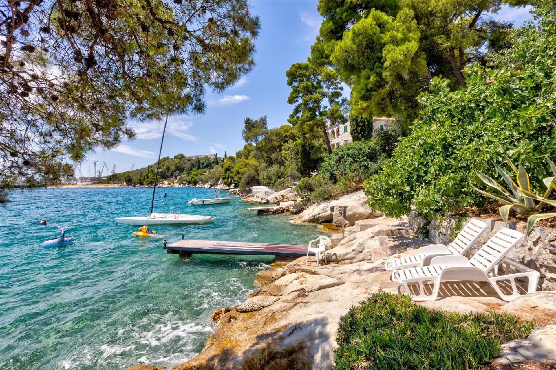 Villa Penava, Private Beach, Pool And 7Min To Trogir Extérieur photo