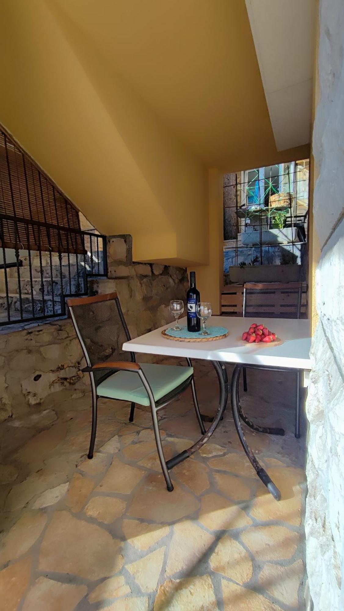 Villa Penava, Private Beach, Pool And 7Min To Trogir Chambre photo