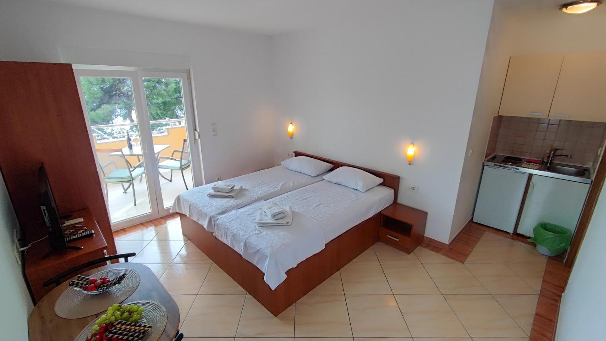 Villa Penava, Private Beach, Pool And 7Min To Trogir Chambre photo