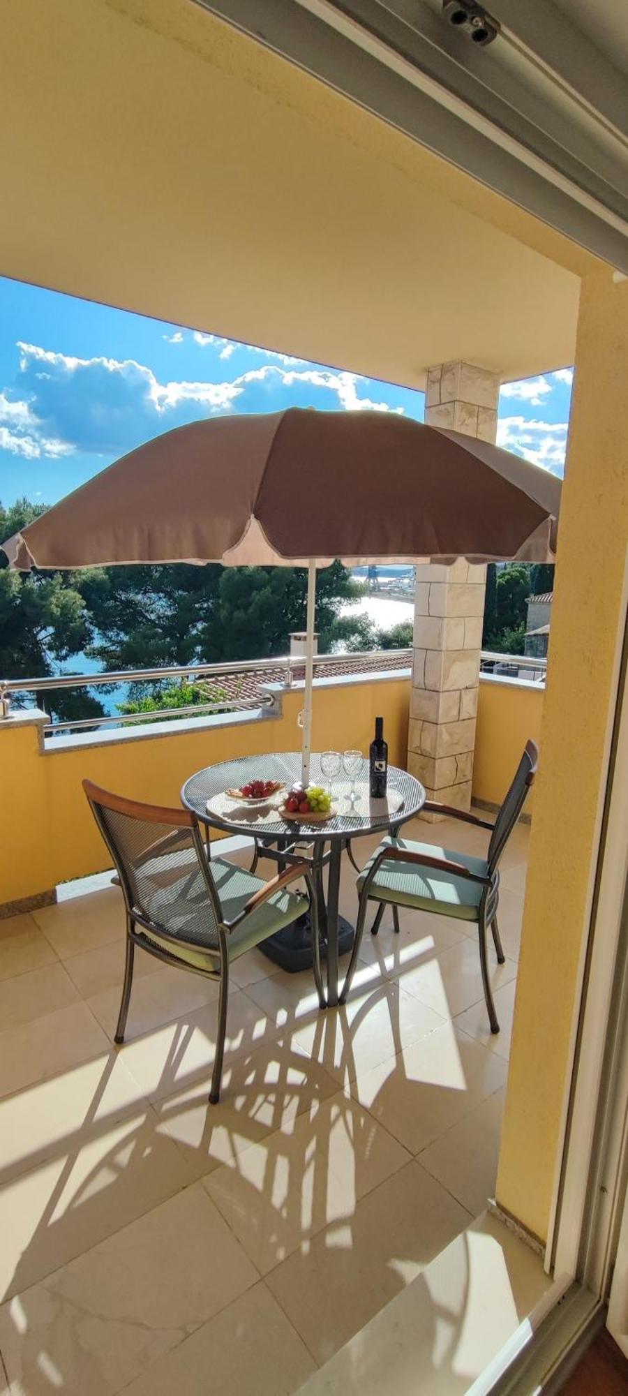 Villa Penava, Private Beach, Pool And 7Min To Trogir Chambre photo