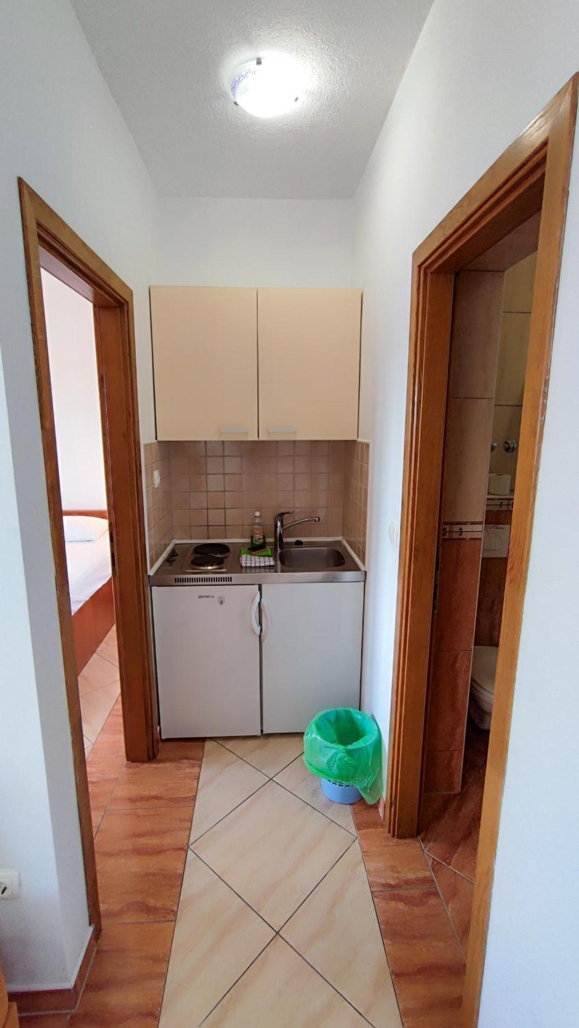 Villa Penava, Private Beach, Pool And 7Min To Trogir Chambre photo