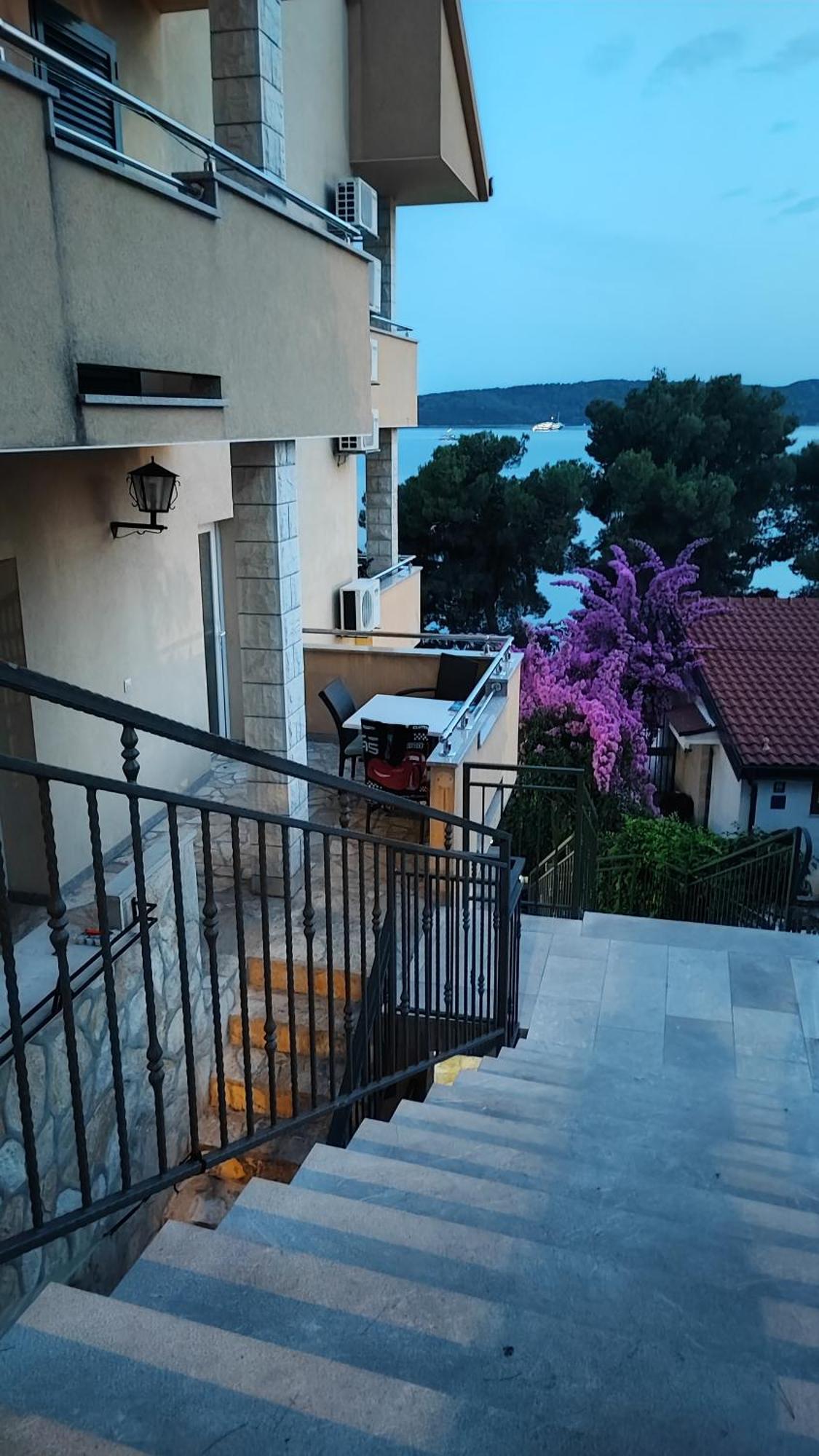Villa Penava, Private Beach, Pool And 7Min To Trogir Extérieur photo